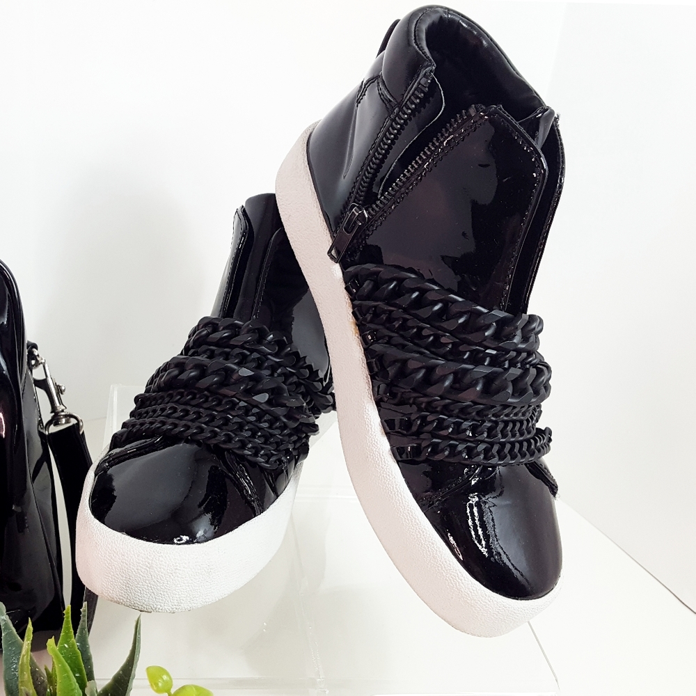 KENDALL+KYLIE Duke Black Patent Leather Platform Sneaker